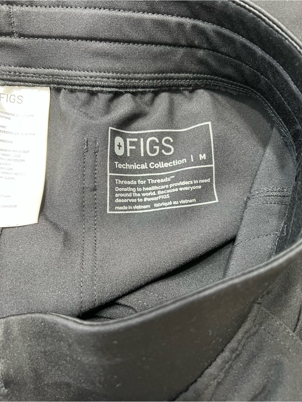 FIGS Yola High Rise Slim Scrub Pants Black Women’s Size Medium 30” Inseam - Picture 3 of 5